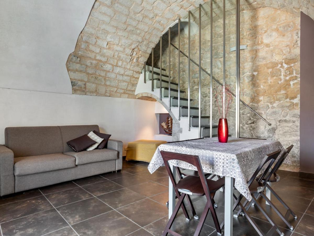 Vintage Holiday Home In Ragusa Ibla With Balcony Eksteriør bilde