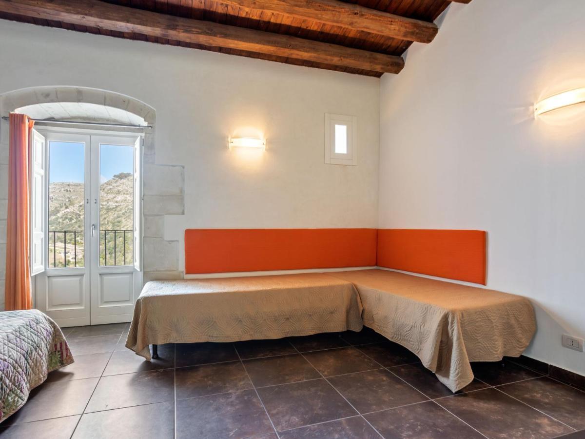 Vintage Holiday Home In Ragusa Ibla With Balcony Eksteriør bilde